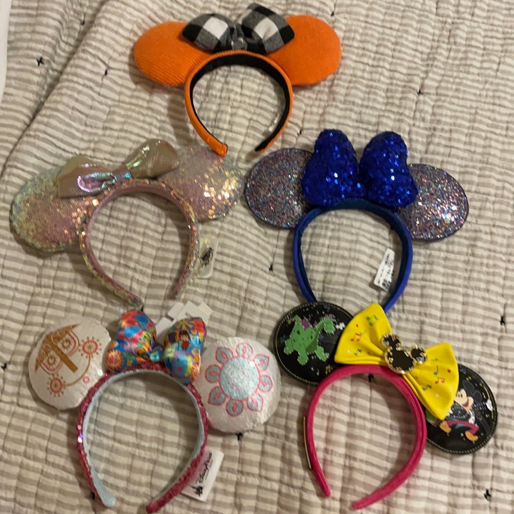 Disney Minnie Mouse Ears set of 5